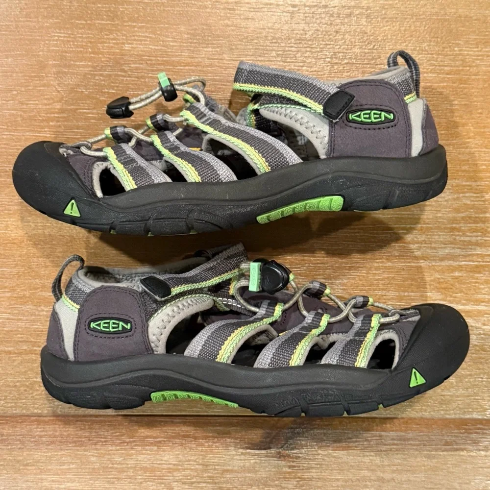KEEN Big‎ Kids Newport H2 Sandal Racer Gray Sz US 5, EU 37